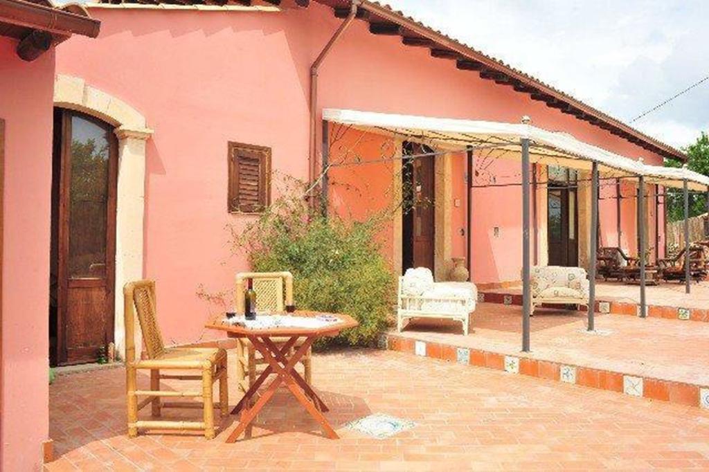 Vila Agriturismo Vita E Natura Noto Exteriér fotografie