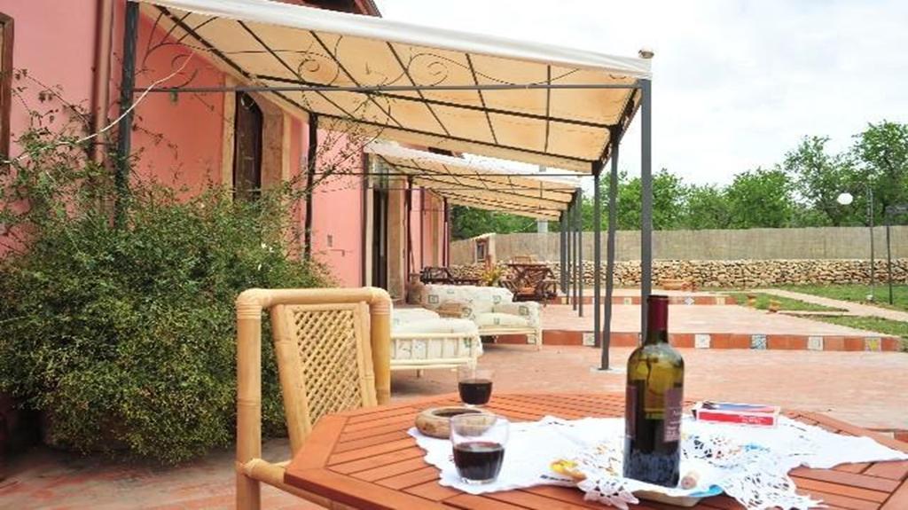 Vila Agriturismo Vita E Natura Noto Exteriér fotografie